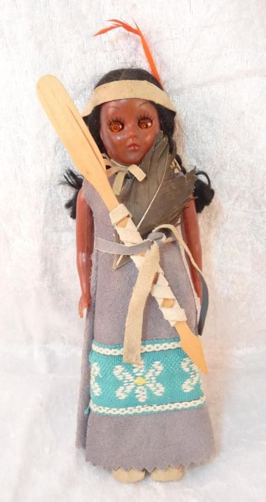 Vintage NATIVE AMERICAN Carlson DOLL Indian Girl w/ Grey Suede Dress