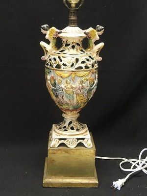 LARGE VINTAGE ITALIAN CAPODIMONTE ANGELS TABLE LAMP ~ 20 ELABORATE