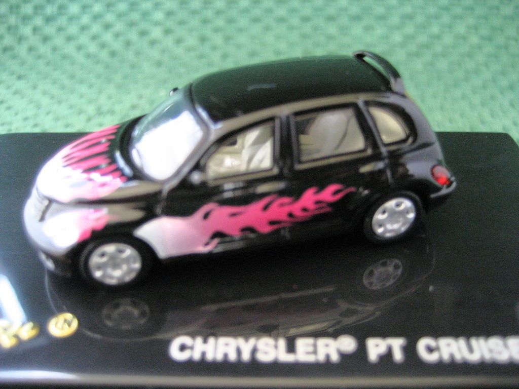 Ricko (HO 187) Chrysler PT Cruiser Flames