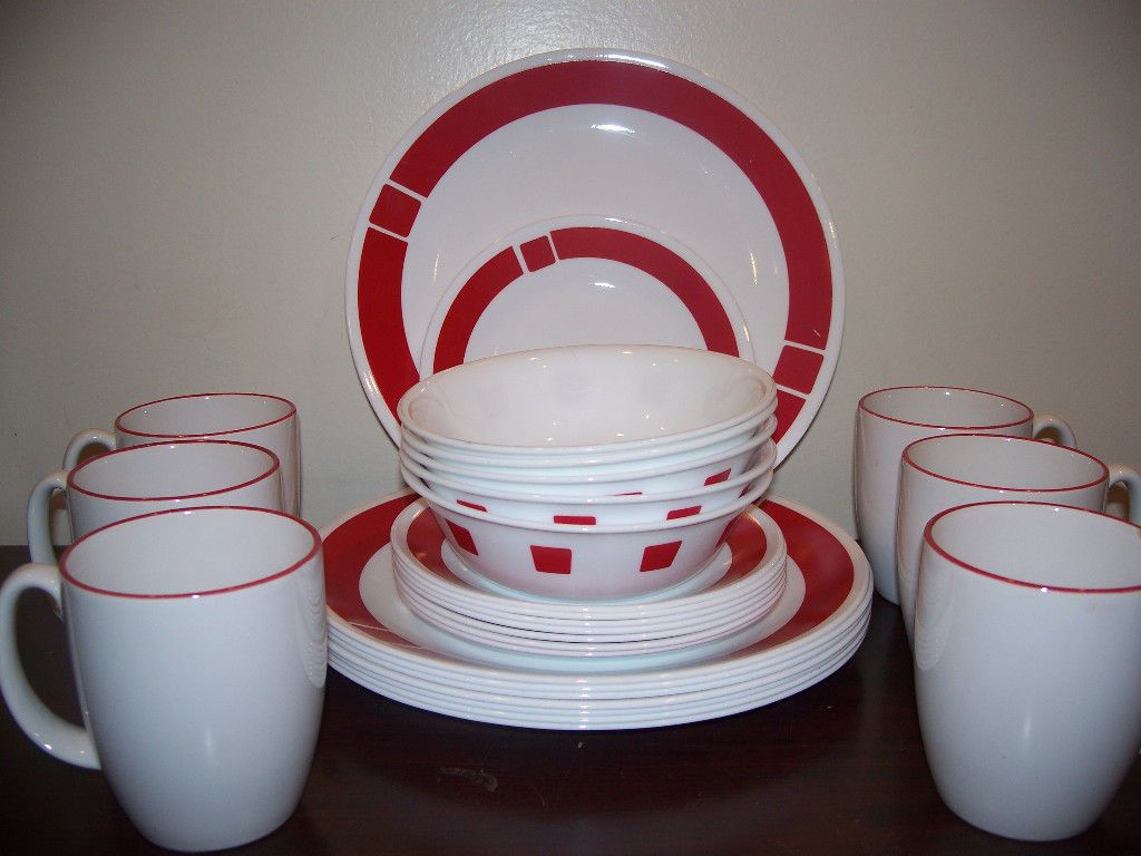 CORELLE DINNERWARE 27 URBAN RED DESSERT DINNER PLATES