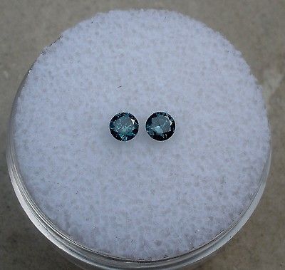 LOOSE ROUND CUT BLUE DIAMONDS 3MM EACH