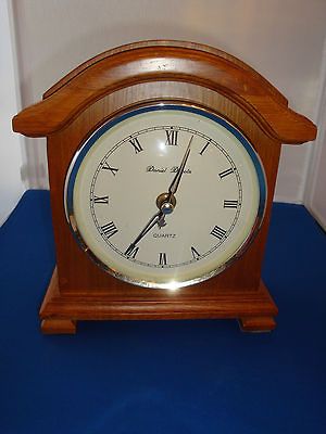 DANIEL DAKOTA WOOD MANTLE CLOCK, BATTERY OPERATED