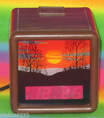 VINTAGE SUNSET DIGITAL ALARM CUBE CLOCK~NIGHT LIGHT~SUNRISE SCENE