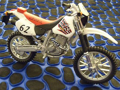 New (out of package) 118 Scale Honda XR400R Enduro Motorcycle