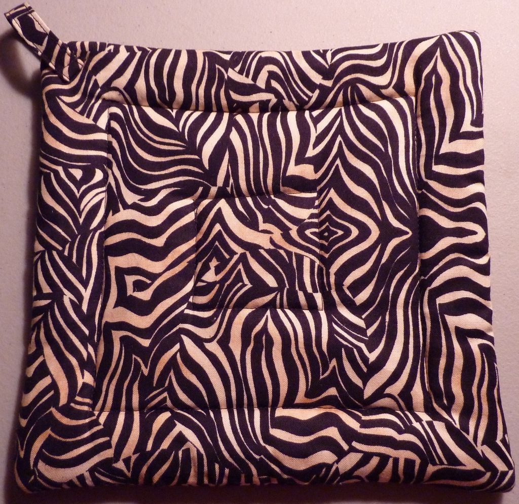 Deluxe Hot Pads / Pot Holders ANIMAL PRINT/ ZEBRA/ Black/ White