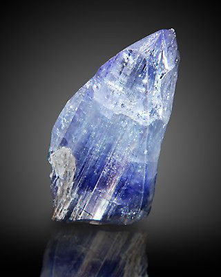 30.1ct CornflowerBlue TANZANITE Terminated Crystal