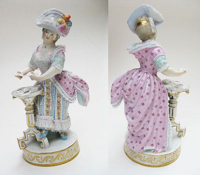 Meissen Card Player Lady Figurine   Dresden German Porcelain Figure