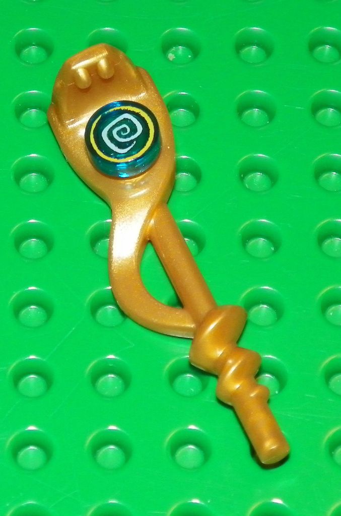 LEGO NINJAGO   GOLDEN HYPNOBRAI STAFF