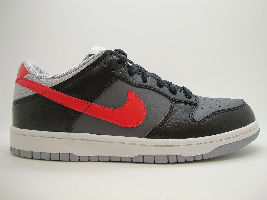 318019 040] Mens Nike Dunk Low Dark Grey University Red Black Wolf