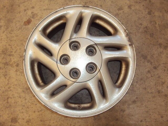 1996 96 97 FORD THUNDERBIRD LEFT ALUMINUM WHEEL 15X6 1/2