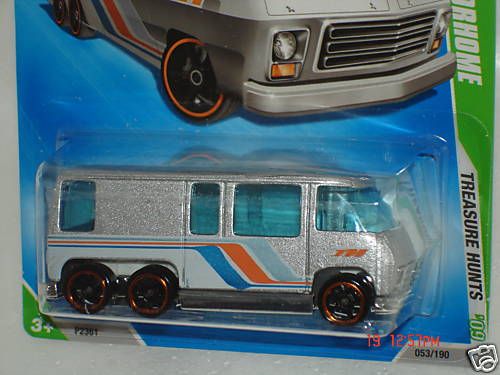 2009 Hot Wheels Treasure Hunt GMC motorhome 11 of 12