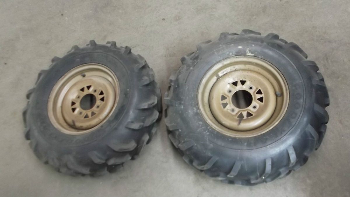 ARCTIC CAT ATV LIKE NEW rims tires Good year mud runner 25x8x12