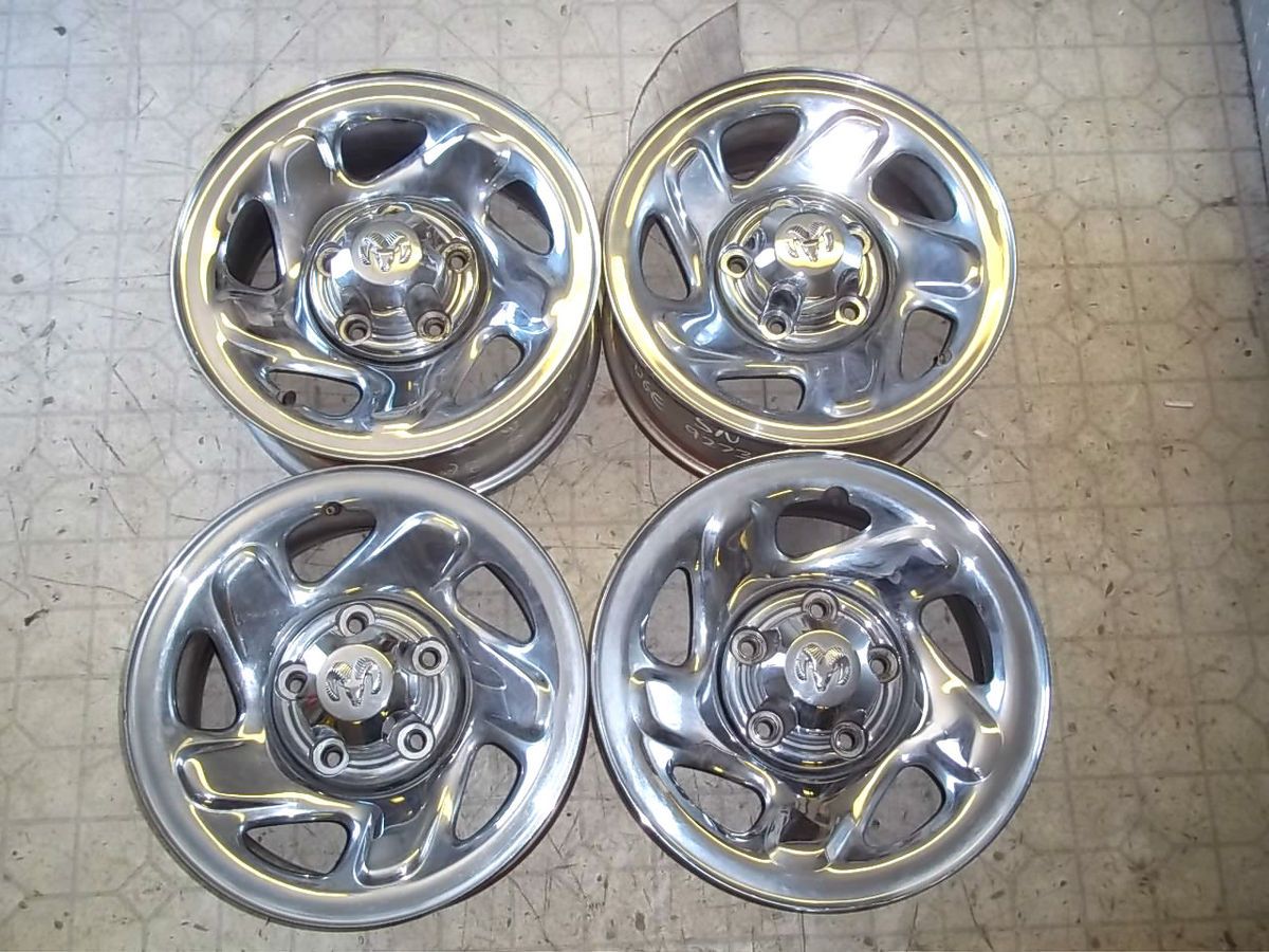 94 01 Dodge Ram Pickup Truck 1500 16x7 Steel Wheels Rims & Center Caps