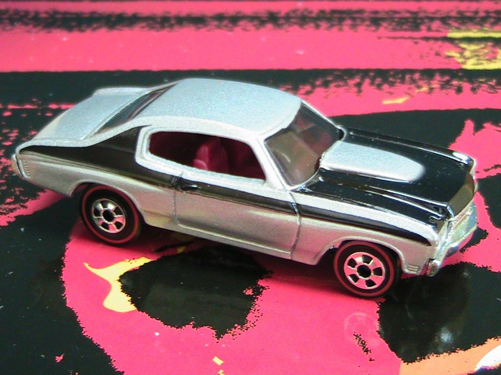 Hot Wheels 70 Chevy Chevelle SS with Redlines Silver