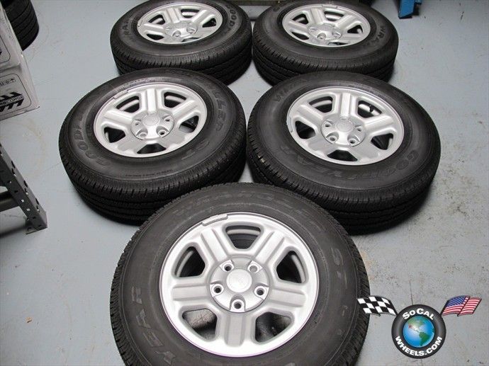 Five 07 12 Jeep Wrangler Factory 16 Steel Wheels Tires 9072