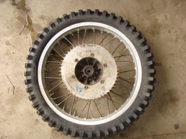 82 81 83 84 Suzuki RM125 250 18 Rear Rim Tire Wheel Hub Spokes Brake