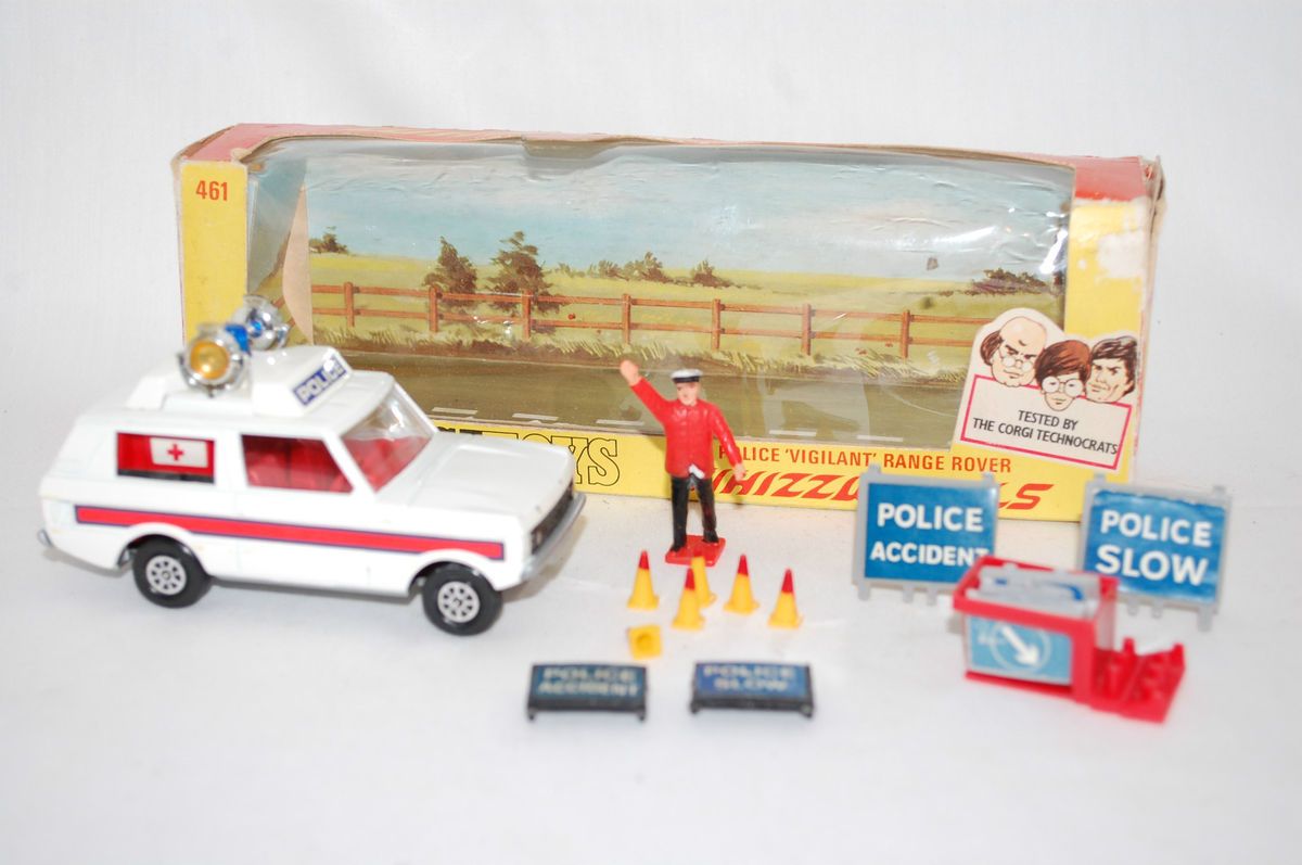 Corgi 461 Whizzwheels Police Vigilant Range Rover Police car and Signs