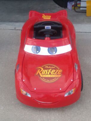 Used Power Wheels Fisher Price Disney / Pixar Cars Lightning McQueen