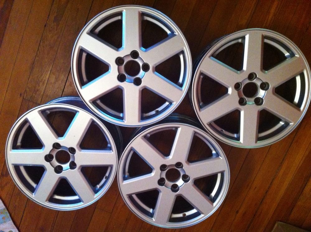 Volvo Xc90 Xc 90 17 OEM WHEELS***MINT***