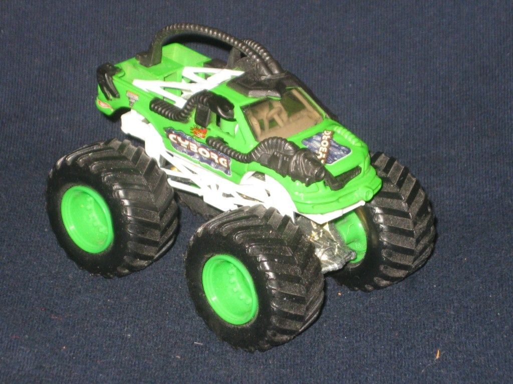 Hot Wheels Monster Jams Cyborg Truck 1 64 Scale Green Rims RARE L K