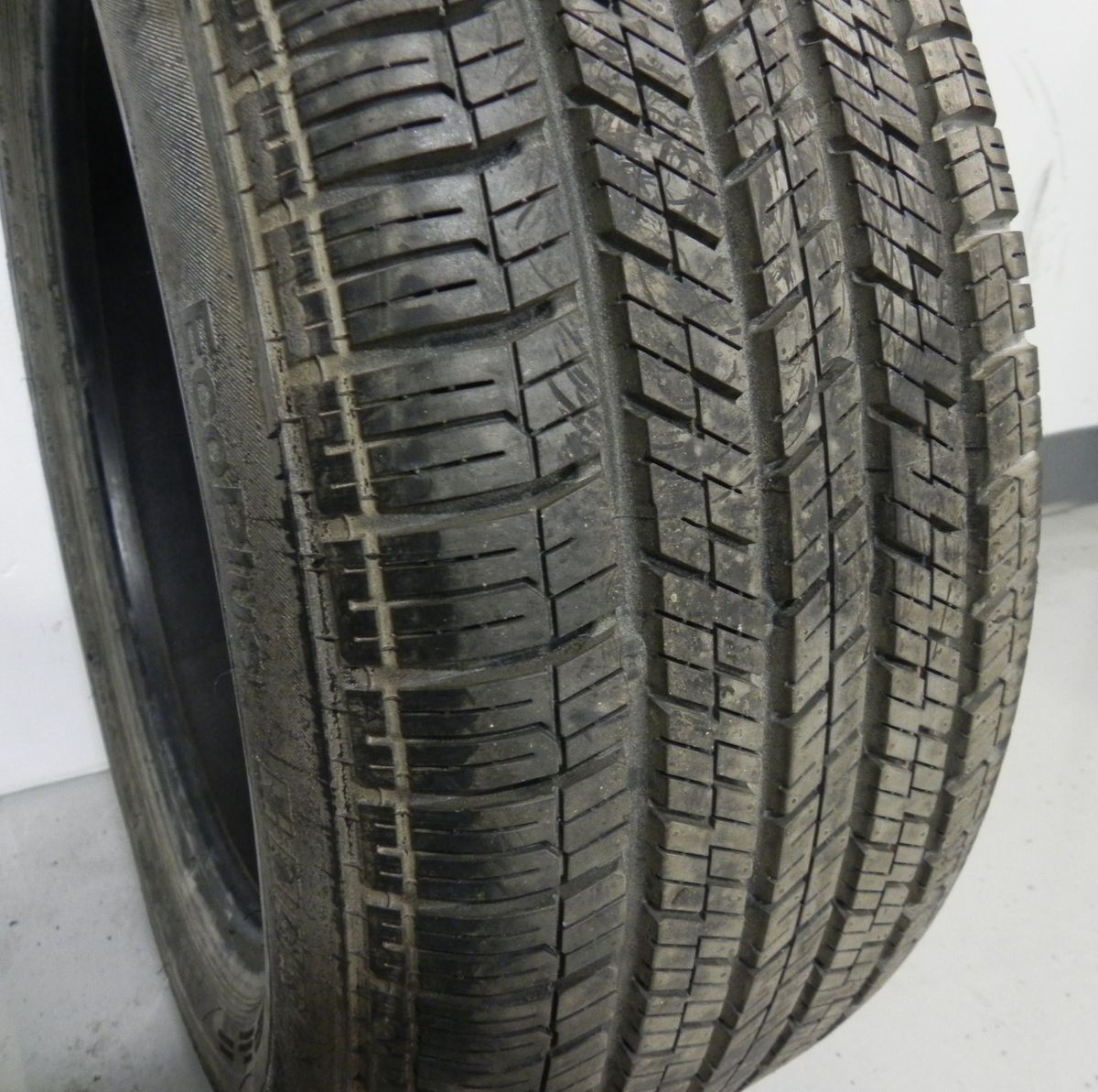 Contitouringcontact Eco Plus CH95 Tire 215 55 16 98H 100 Life