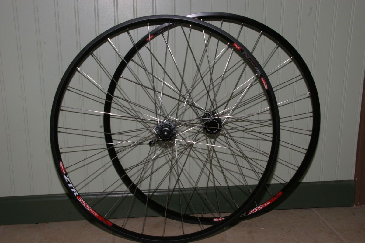 Shimano XT Stans ZTR 355 rims 650B wheelset, 15mm thru axel, QR rear