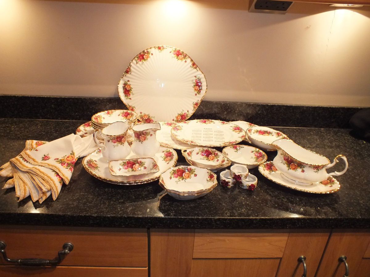 Royal Albert Old Country Roses Tableware Various Items