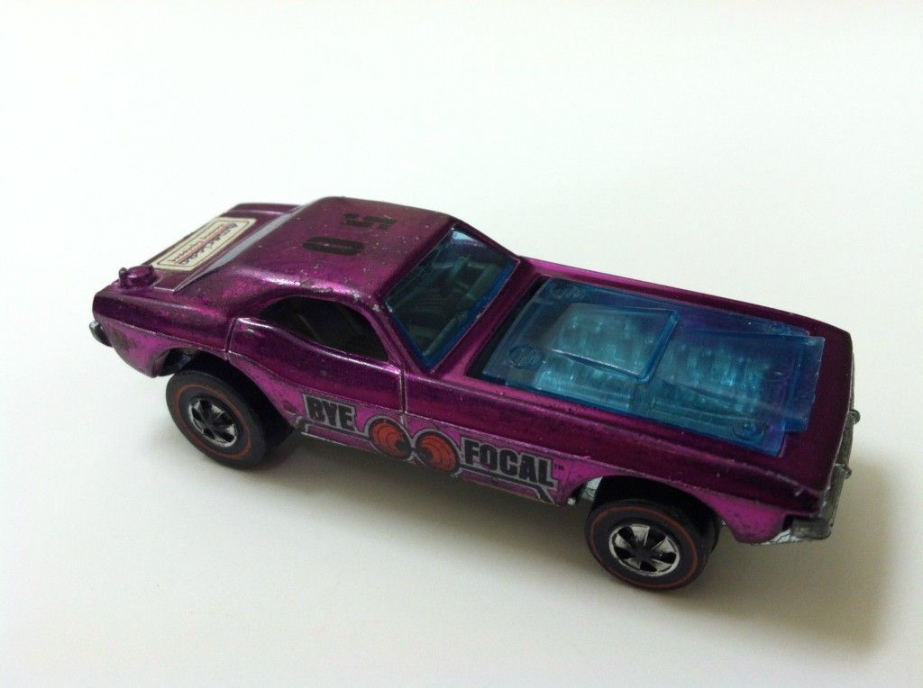 Hot Wheels Redline Hong Kong Magenta Bye Focal